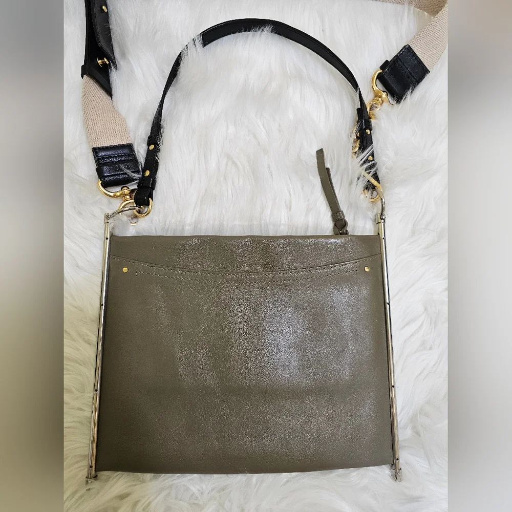 🎁🎀HOST PICK🎀🎁Chloé Medium Roy Clutch/Shoulder Bag With Chloé Wallet - Picture 4 of 17